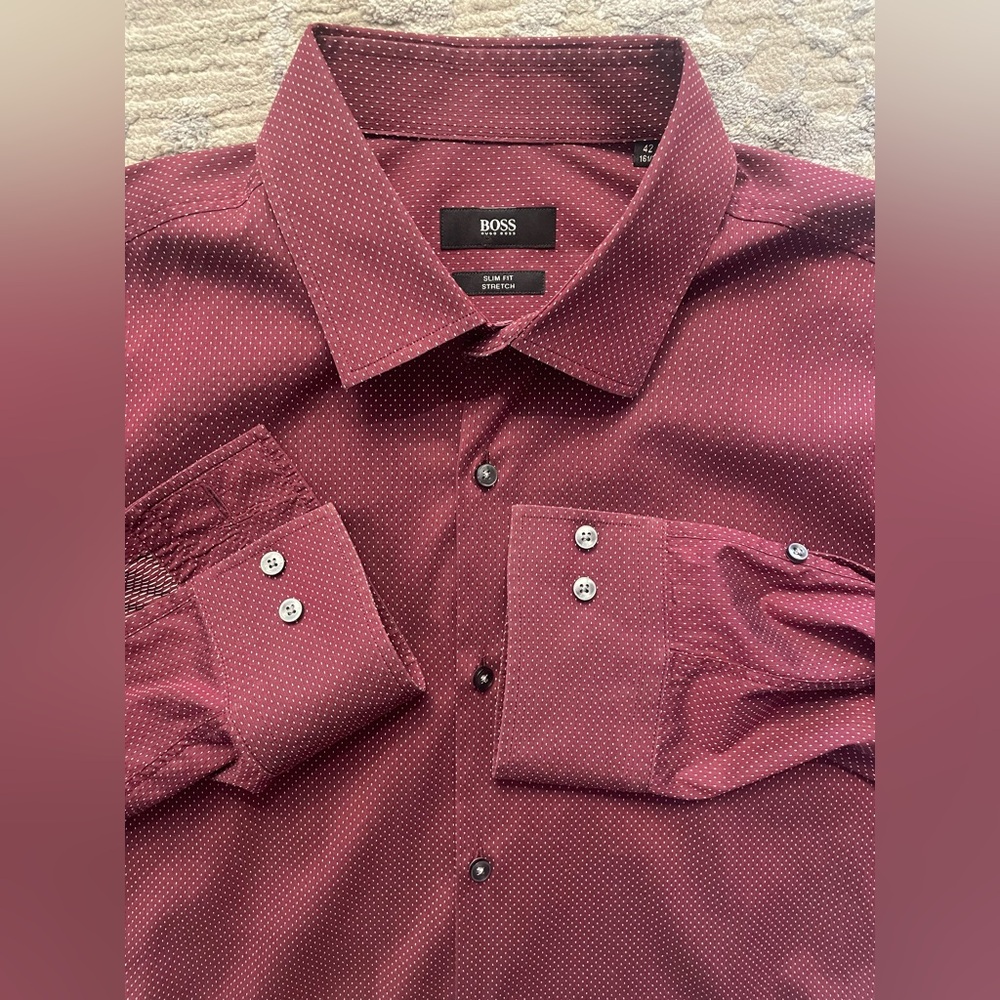 Hugo Boss - Cotton blend burgundy dress shirt Size 42 (16.5”neck) slim fit